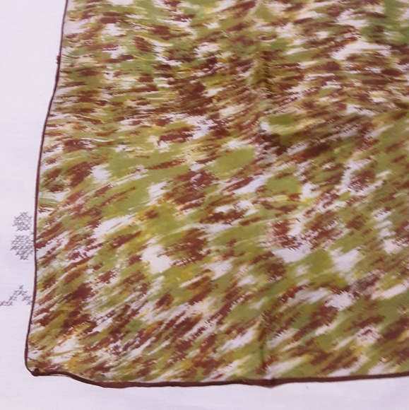 1940's cheetah print scarf - Picture 7 of 7